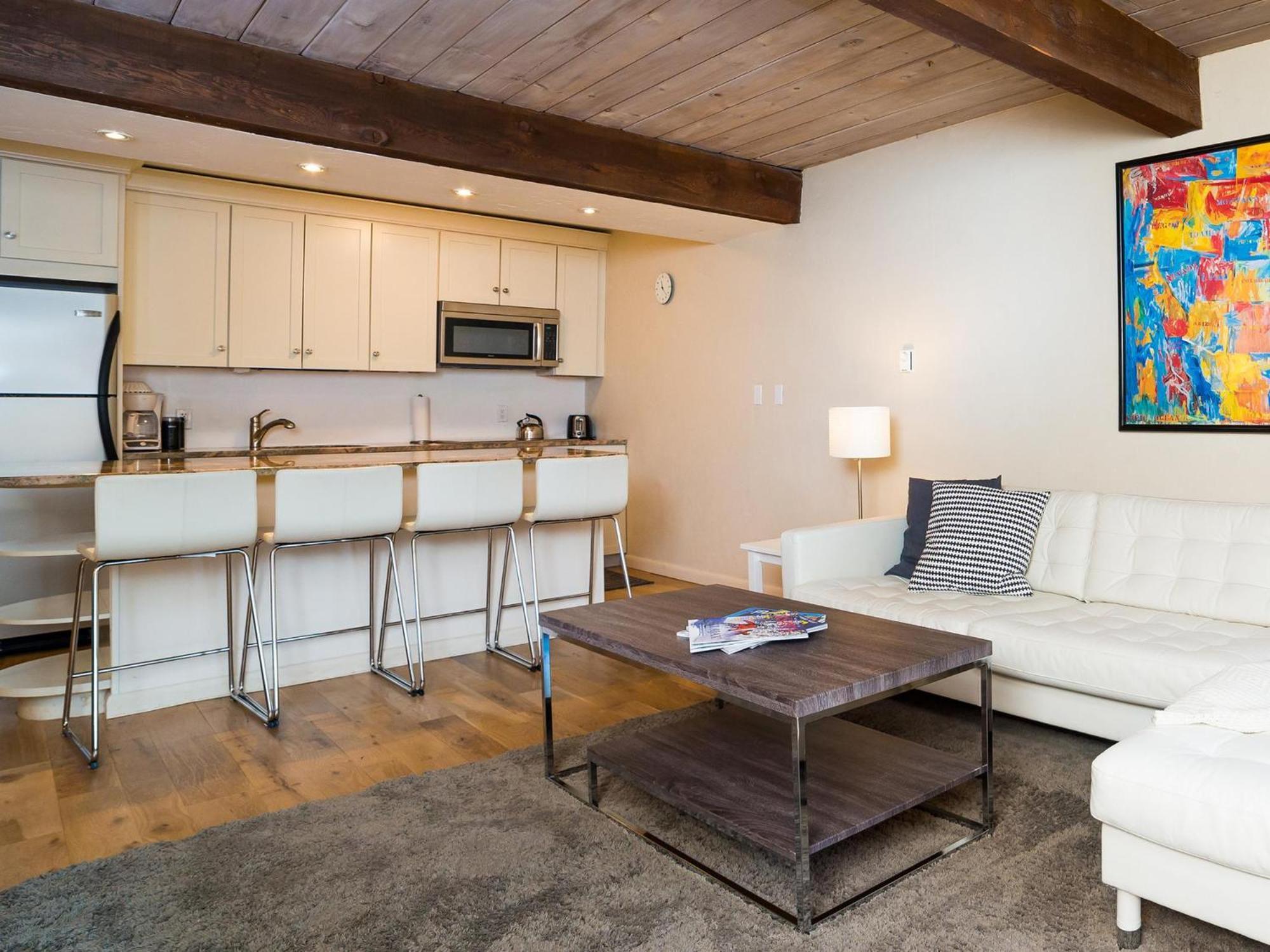 Lift One Condominiums - One, Two, Three Bedroom Units Adjacent To Downtown 아스펜 객실 사진